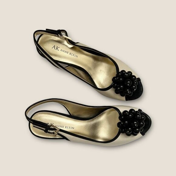 Black & tan heels size 7, by Anne Klein - Picture 2 of 6